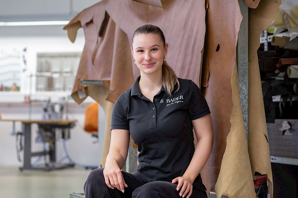 Fr. Leonie Blank, Fahrzeugsattlerei Bader GmbH.